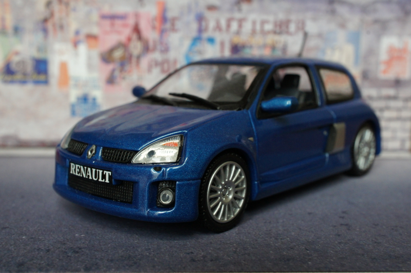 Illustration for article titled French Friday: Clio V6 part deux